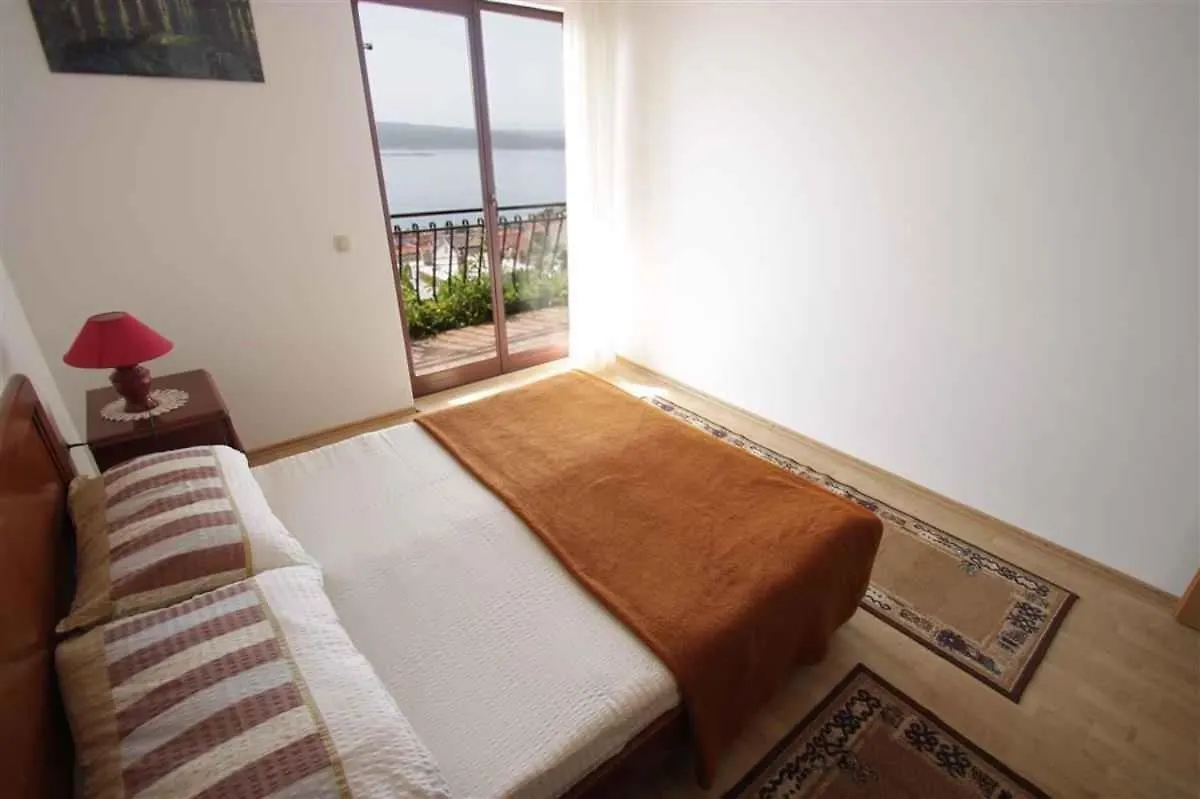 Three-Bedroom Apartment In Crikvenica XII