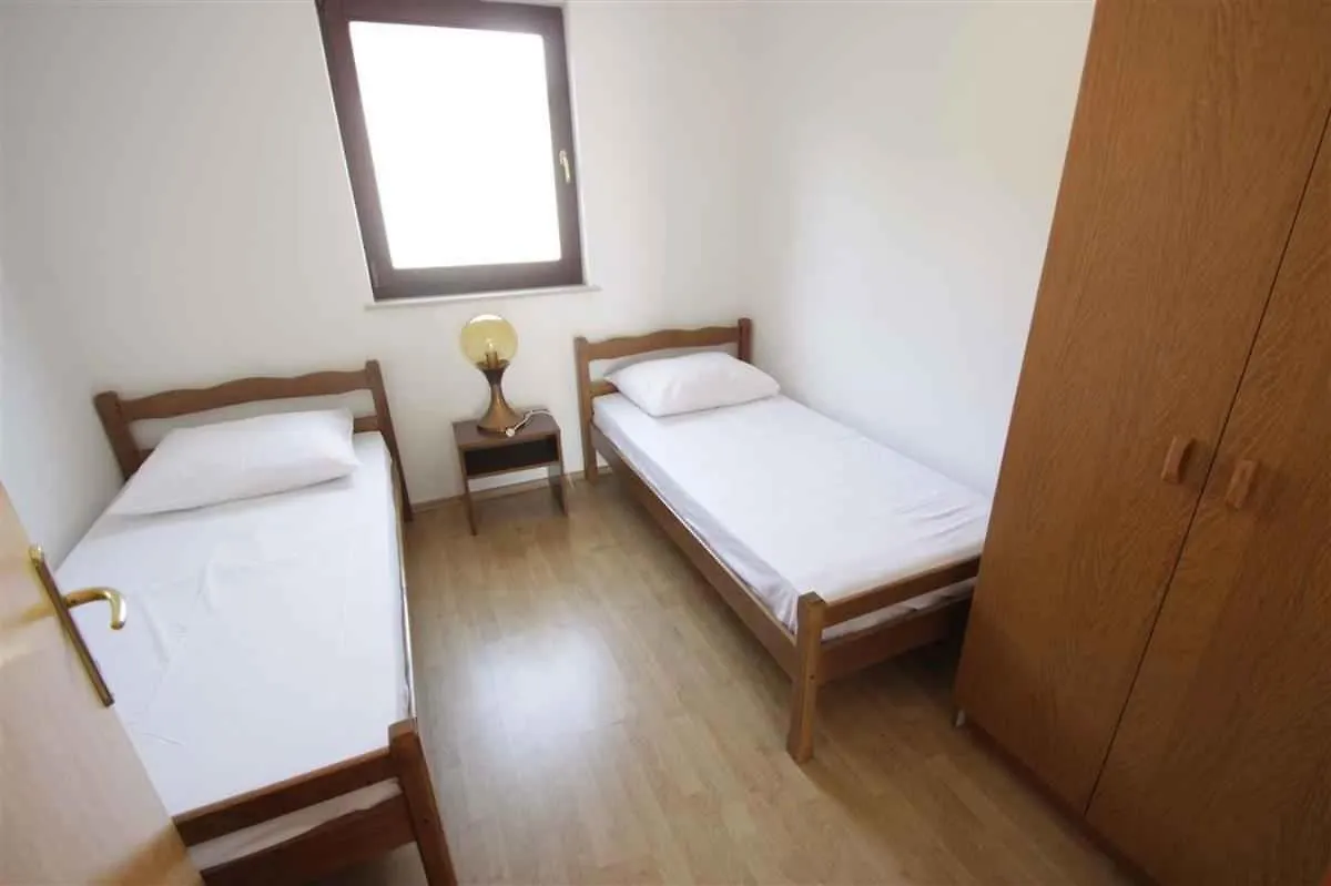 Three-Bedroom Apartment In Crikvenica XII