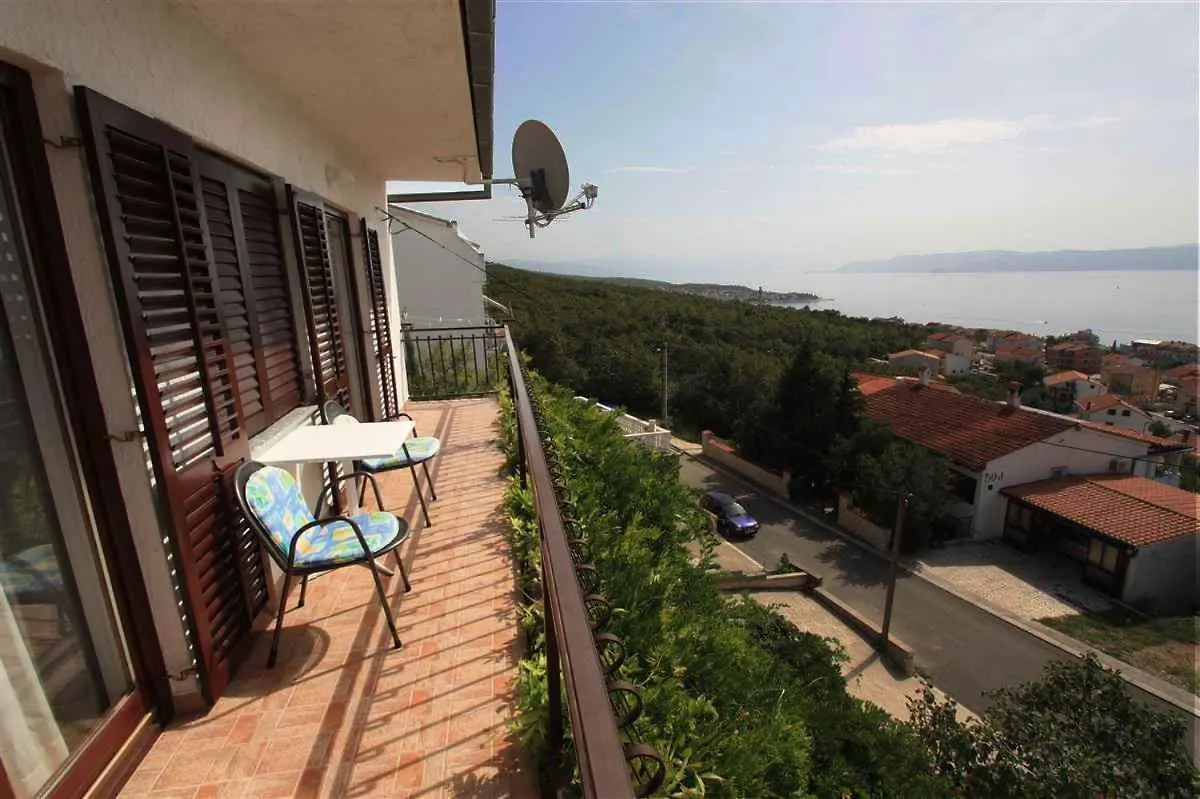 Three-Bedroom Apartment In Crikvenica XII